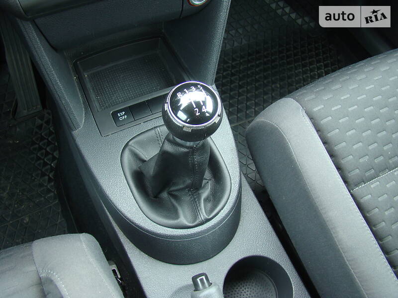 Мінівен Volkswagen Touran 2008 в Луцьку