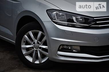Мінівен Volkswagen Touran 2015 в 