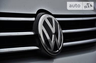 Мінівен Volkswagen Touran 2015 в 
