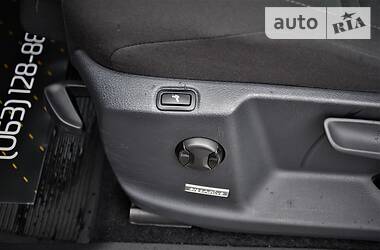 Мінівен Volkswagen Touran 2015 в 