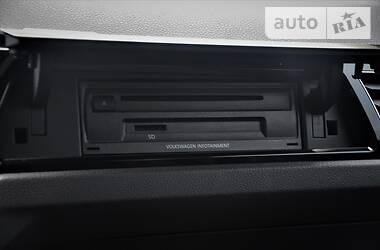 Мінівен Volkswagen Touran 2015 в 