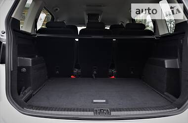Мінівен Volkswagen Touran 2015 в 