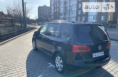 Мінівен Volkswagen Touran 2010 в 