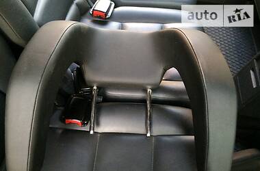 Мінівен Volkswagen Touran 2015 в 
