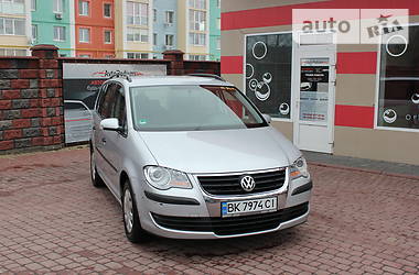 Универсал Volkswagen Touran 2007 в Ровно