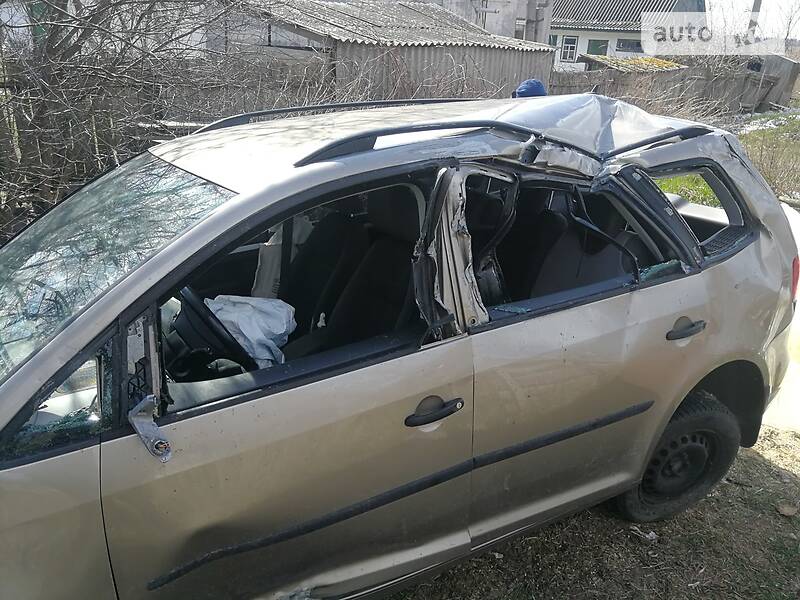 Мінівен Volkswagen Touran 2012 в Макарові фото 6 Мінівен Volkswagen Touran 2012 в Макарові