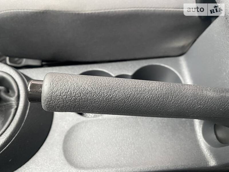 Універсал Volkswagen Touran 2006 в Івано-Франківську