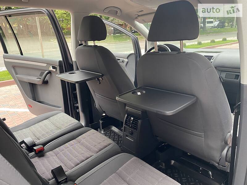Універсал Volkswagen Touran 2006 в Івано-Франківську
