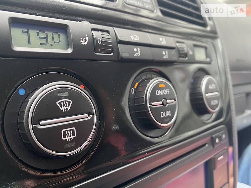 Універсал Volkswagen Touran 2006 в Івано-Франківську