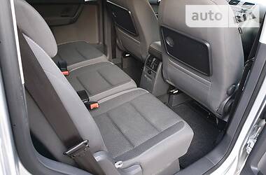 Мінівен Volkswagen Touran 2011 в 