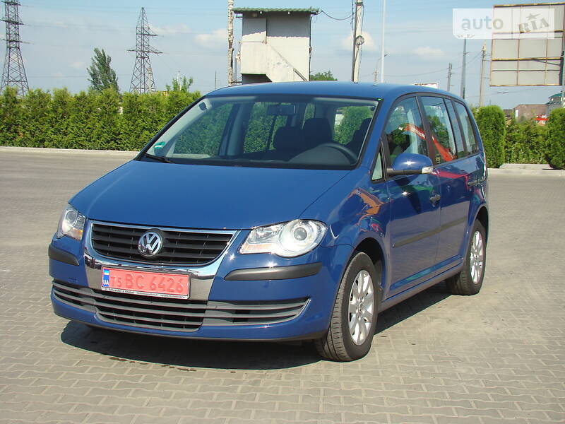 Мінівен Volkswagen Touran 2007 в 