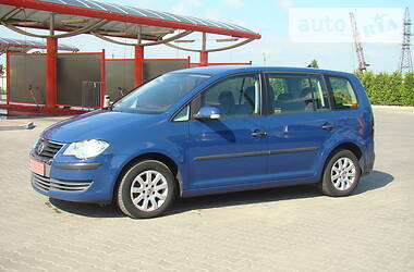Мінівен Volkswagen Touran 2007 в 