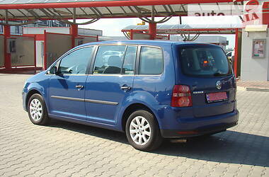 Мінівен Volkswagen Touran 2007 в 