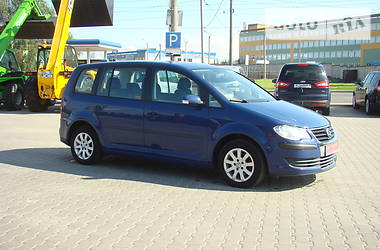 Мінівен Volkswagen Touran 2007 в 
