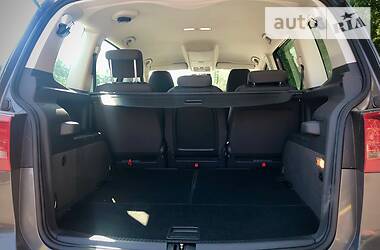 Минивэн Volkswagen Touran 2013 в Киеве