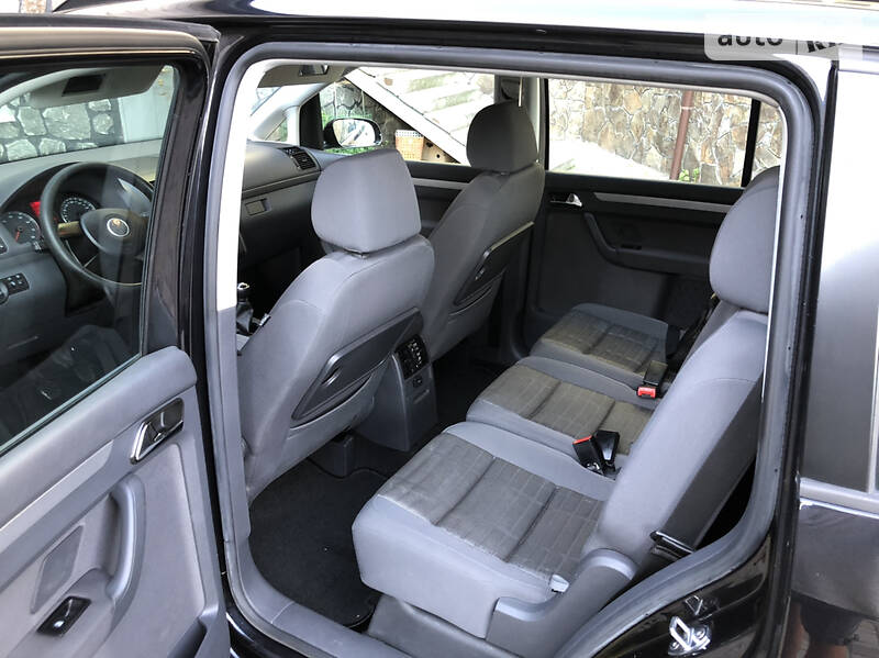 Мінівен Volkswagen Touran 2006 в Хмельницькому