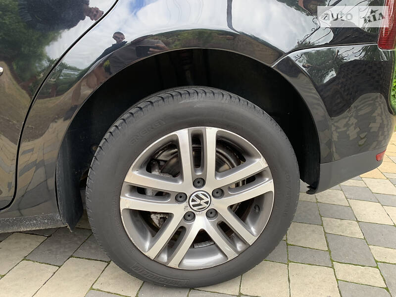 Мінівен Volkswagen Touran 2008 в Луцьку фото 23 Мінівен Volkswagen Touran 2008 в Луцьку