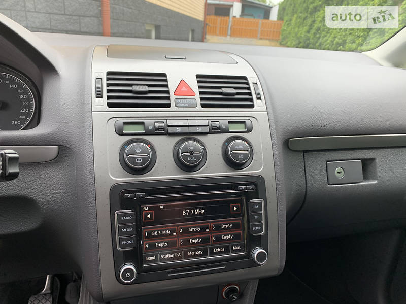 Мінівен Volkswagen Touran 2008 в Луцьку фото 18 Мінівен Volkswagen Touran 2008 в Луцьку
