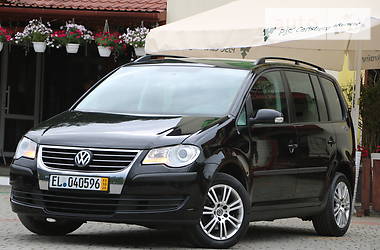 Минивэн Volkswagen Touran 2008 в Трускавце