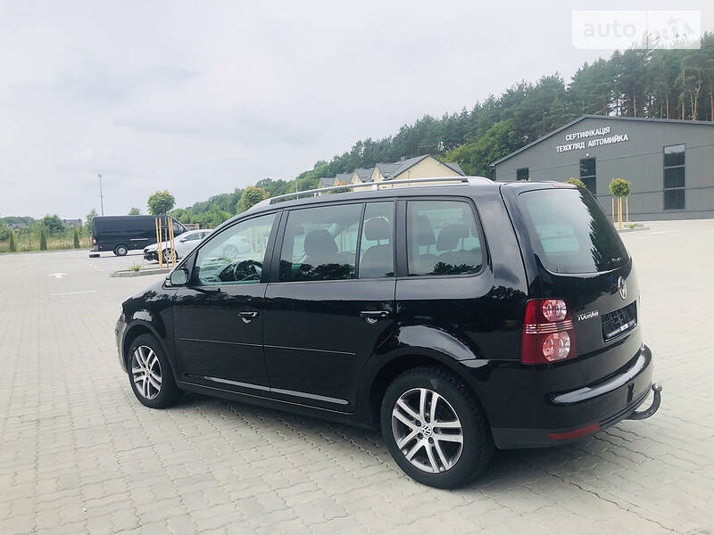Мінівен Volkswagen Touran 2007 в Львові