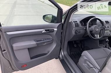 Мінівен Volkswagen Touran 2013 в 