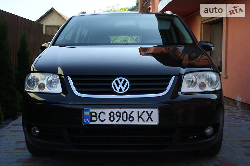 Універсал Volkswagen Touran 2005 в Львові
