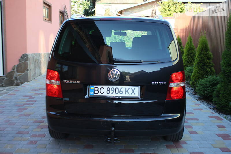 Універсал Volkswagen Touran 2005 в Львові