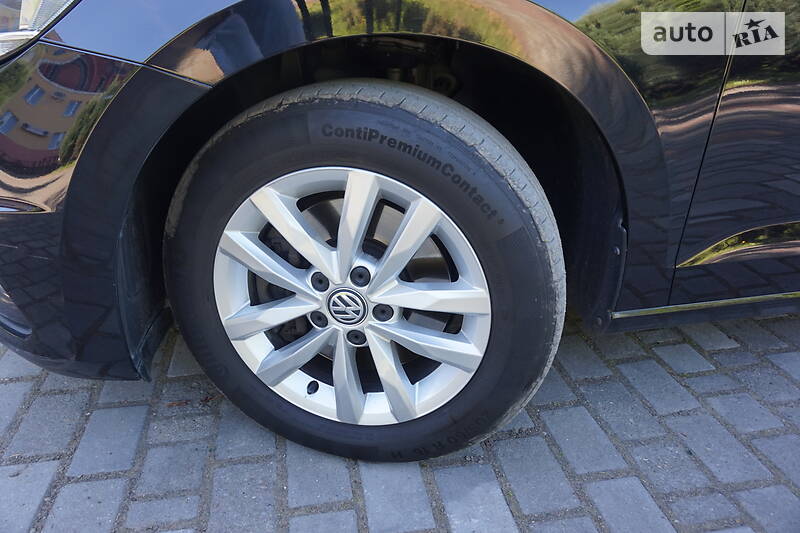 Універсал Volkswagen Touran 2016 в Самборі