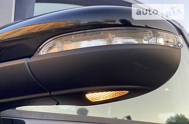 Мінівен Volkswagen Touran 2011 в 