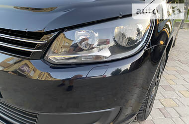 Мінівен Volkswagen Touran 2011 в 