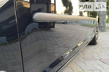 Мінівен Volkswagen Touran 2011 в 