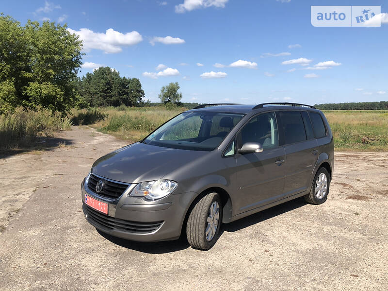 Мінівен Volkswagen Touran 2008 в Броварах фото Мінівен Volkswagen Touran 2008 в Броварах