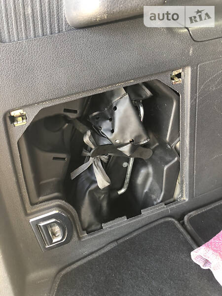 Мінівен Volkswagen Touran 2008 в Броварах фото 51 Мінівен Volkswagen Touran 2008 в Броварах