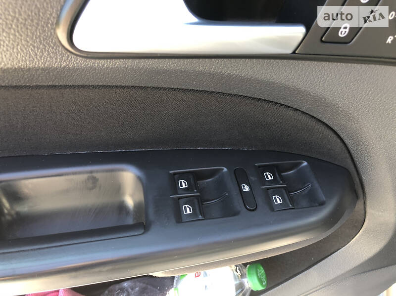 Мінівен Volkswagen Touran 2008 в Броварах фото 20 Мінівен Volkswagen Touran 2008 в Броварах