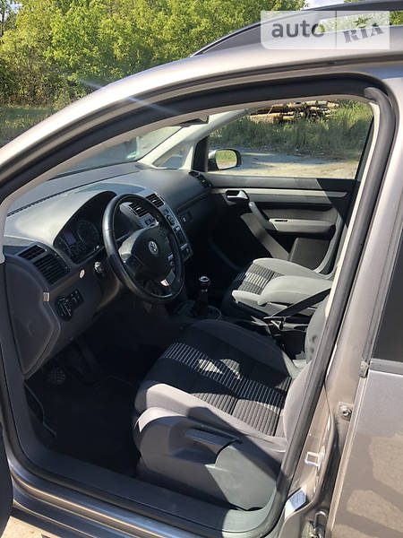 Мінівен Volkswagen Touran 2008 в Броварах фото 22 Мінівен Volkswagen Touran 2008 в Броварах