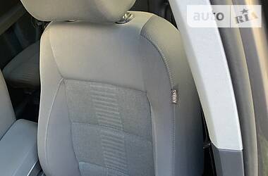 Мінівен Volkswagen Touran 2010 в 