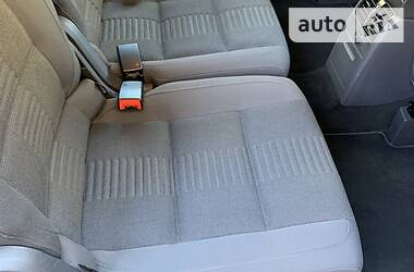 Мінівен Volkswagen Touran 2010 в 