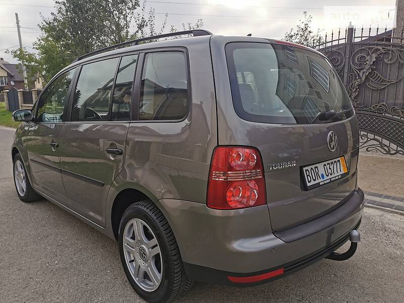 Універсал Volkswagen Touran 2009 в Калуші фото 7 Універсал Volkswagen Touran 2009 в Калуші