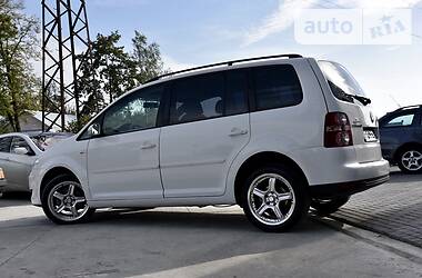 Минивэн Volkswagen Touran 2008 в Дрогобыче