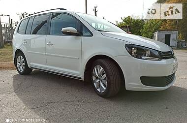 Минивэн Volkswagen Touran 2013 в Ромнах