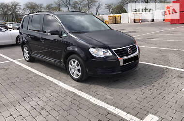 Минивэн Volkswagen Touran 2007 в Сокирянах