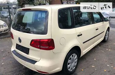 Volkswagen Touran 2015