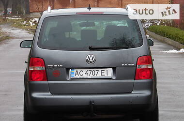 Універсал Volkswagen Touran 2006 в Рівному