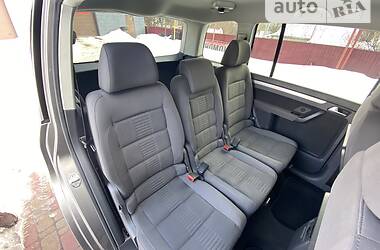 Минивэн Volkswagen Touran 2009 в Житомире