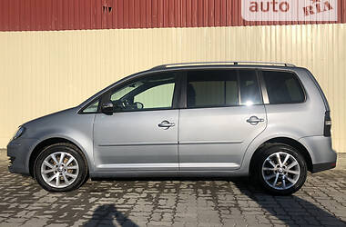 Минивэн Volkswagen Touran 2009 в Ковеле