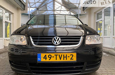 Минивэн Volkswagen Touran 2006 в Стрые