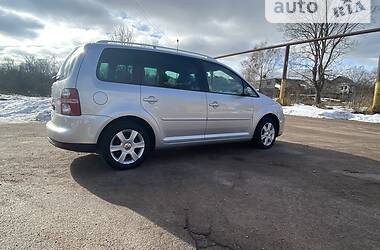 Минивэн Volkswagen Touran 2008 в Житомире