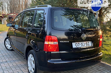 Минивэн Volkswagen Touran 2005 в Дрогобыче