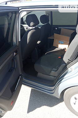 Минивэн Volkswagen Touran 2004 в 