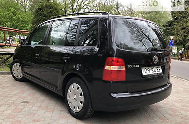 Мінівен Volkswagen Touran 2004 в Дрогобичі